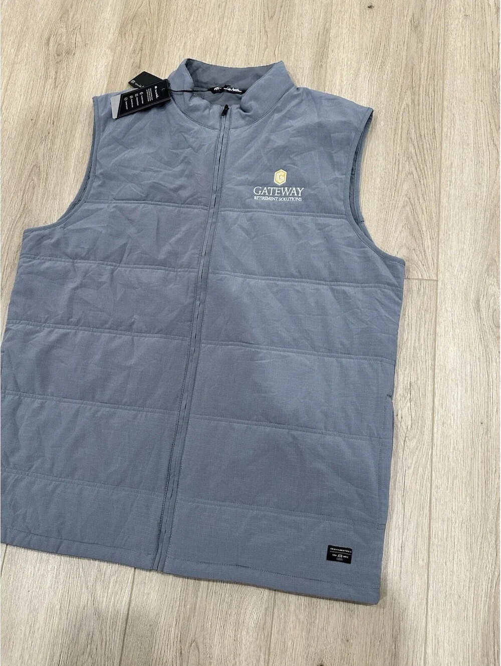NWT Travis Mathew Vest Men’s XL Gray Cold Bay Quiet Shade Puffer Golf TM1MW463